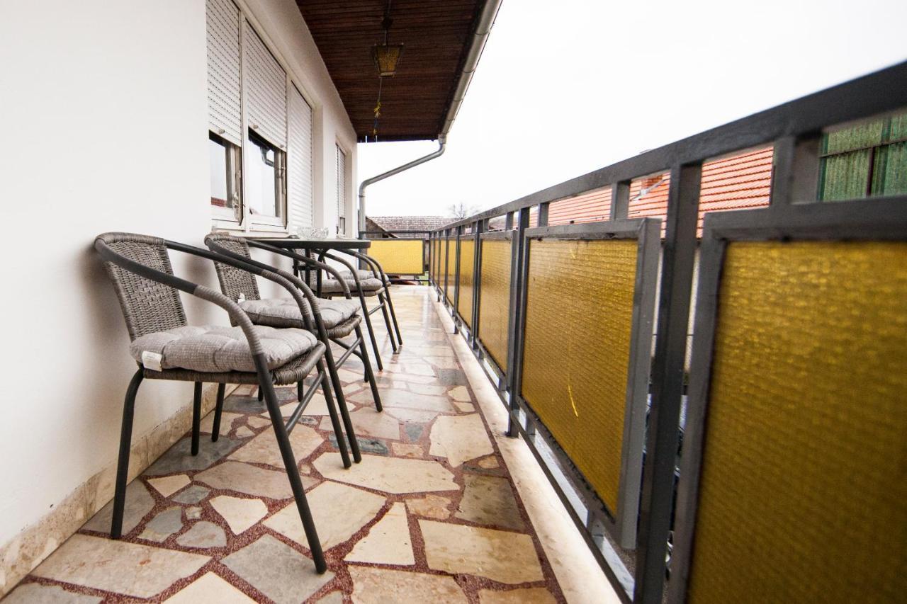 Apartman Kuca 150 Mala Subotica Екстер'єр фото