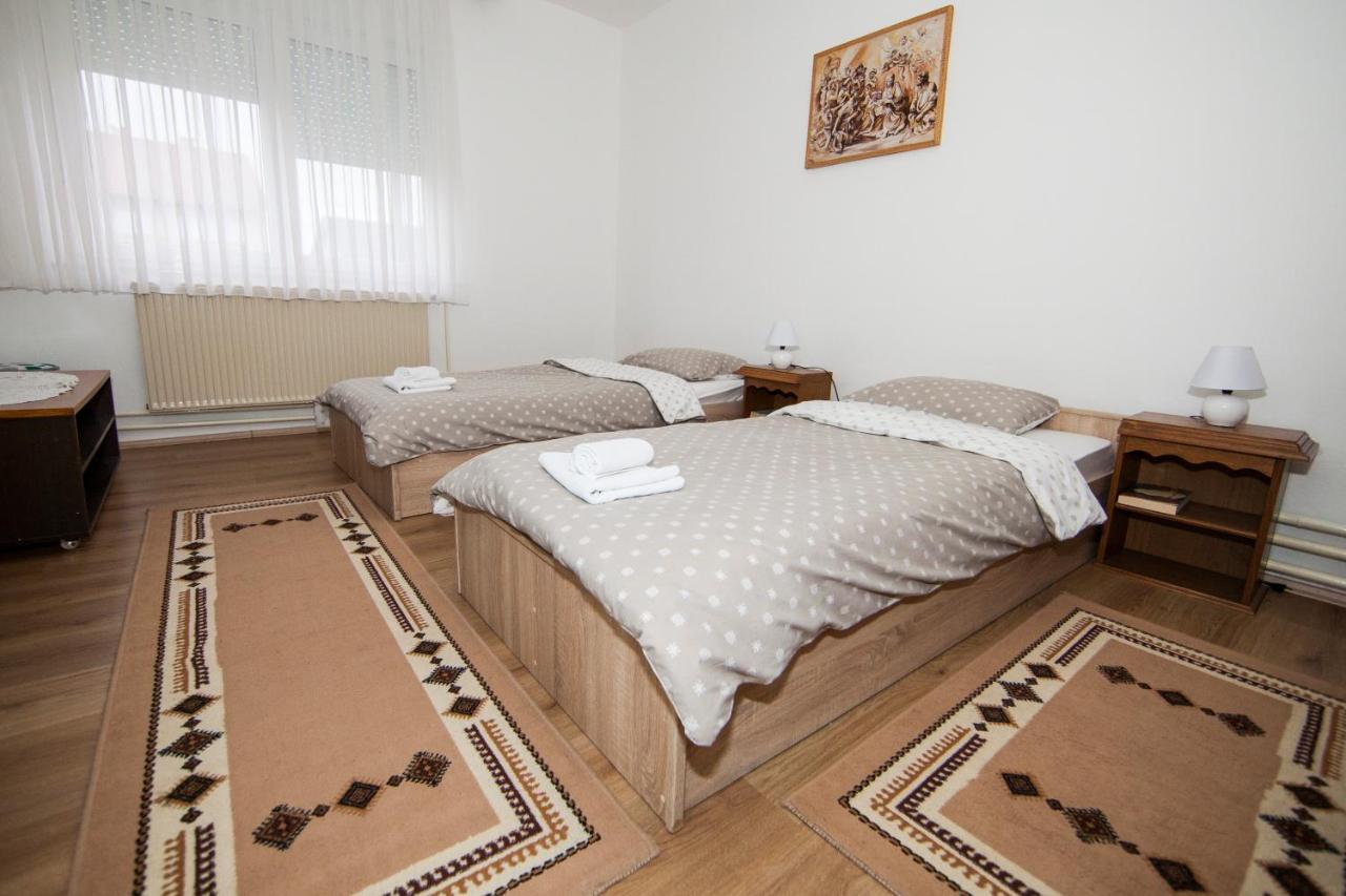 Apartman Kuca 150 Mala Subotica Екстер'єр фото