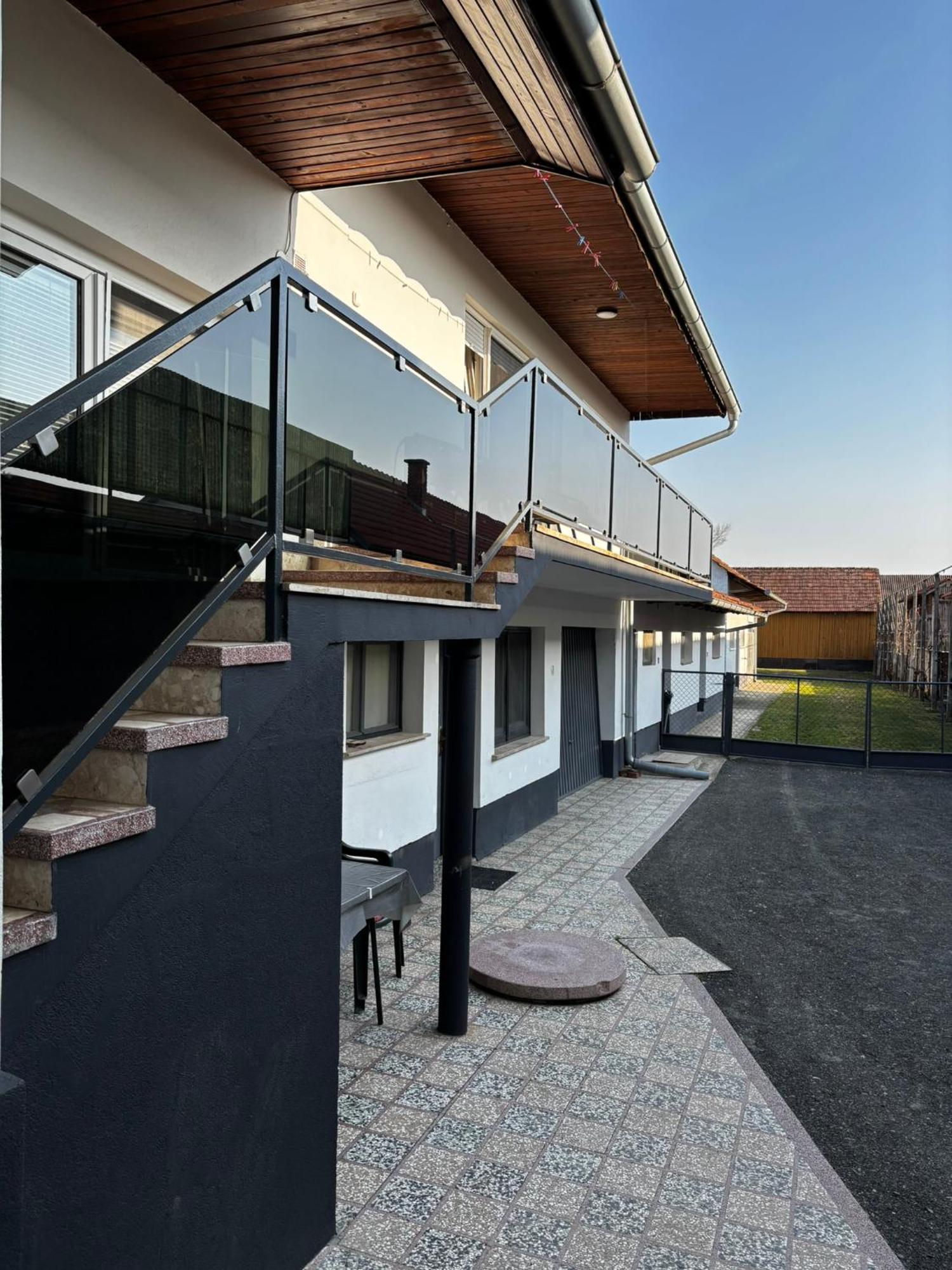 Apartman Kuca 150 Mala Subotica Екстер'єр фото