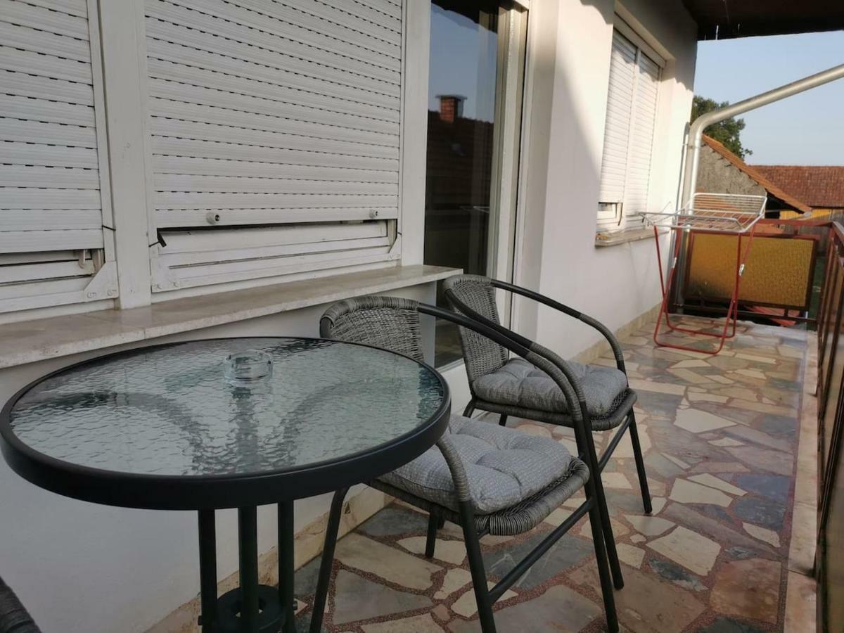 Apartman Kuca 150 Mala Subotica Екстер'єр фото
